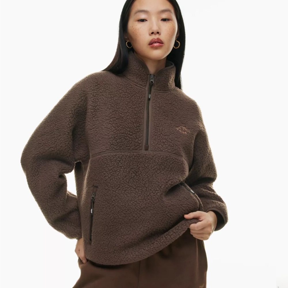 Aritzia TNA Bigfoot Polar Freddie Sweater